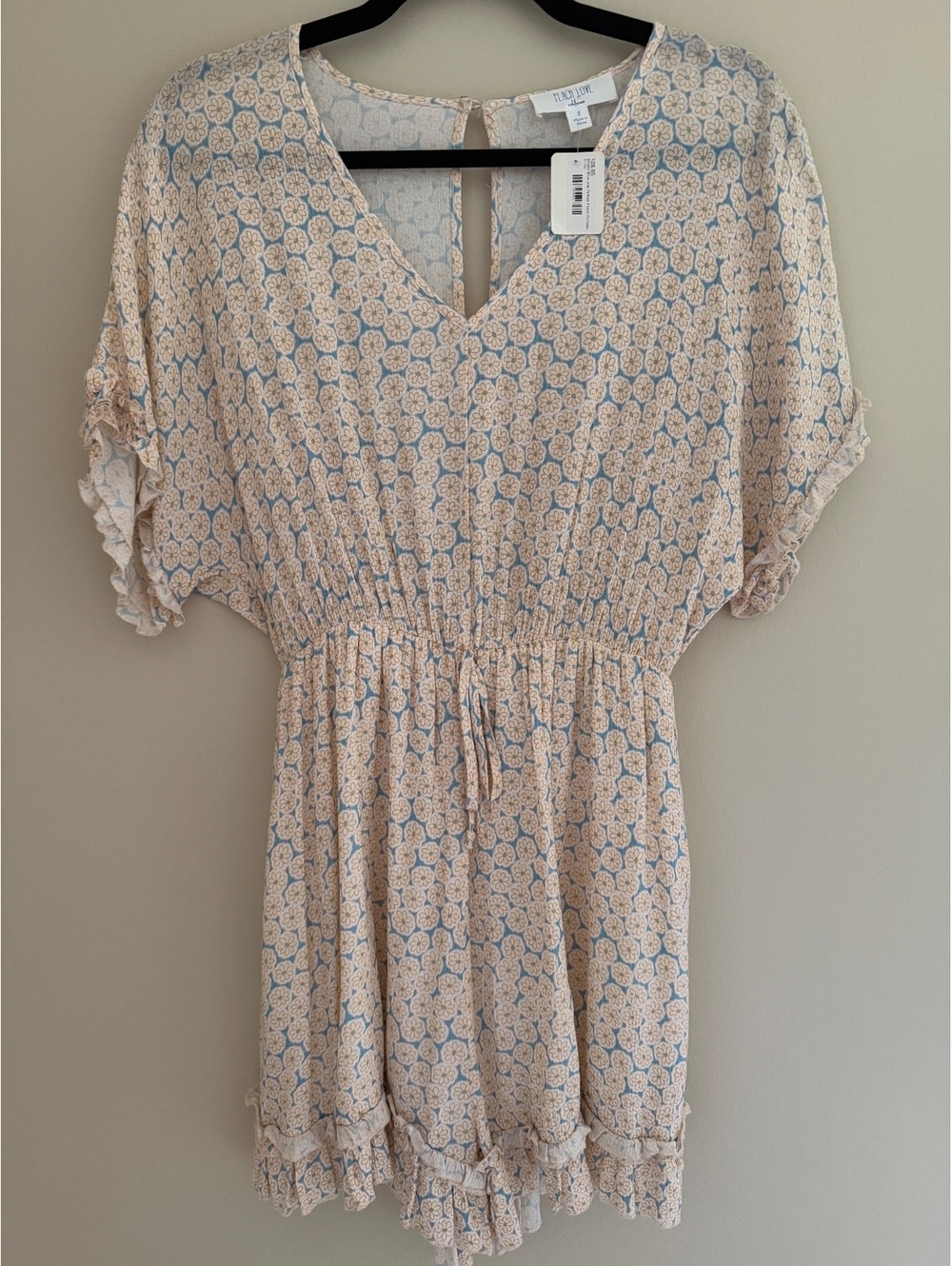 NWT Peach Love S Romper, floral, lined